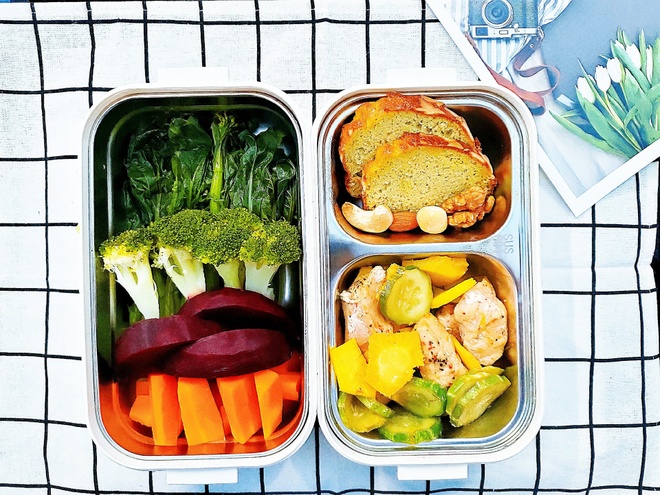 Bữa trưa healthy cung cấp năng lượng và giữ tinh thần tỉnh táo suốt buổi chiều.