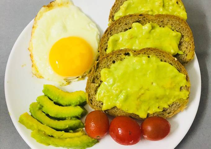 Quả bơ – chất béo tốt cho tim mạch, dễ chế biến trong bữa Eat Clean
