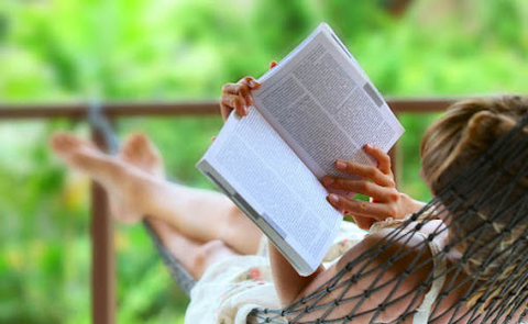 Sống chậm không có nghĩa là lùi lại, mà là tiến về phía trước một cách bền vững