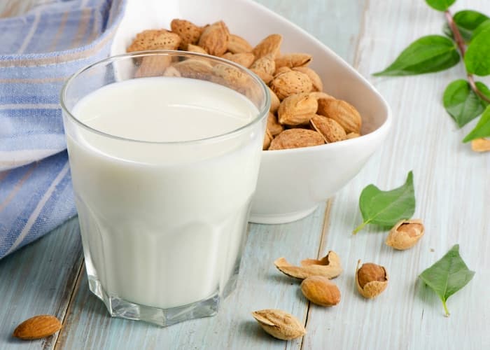 Hạnh nhân – nguyên liệu phổ biến nhất trong sữa hạt Eat Clean.